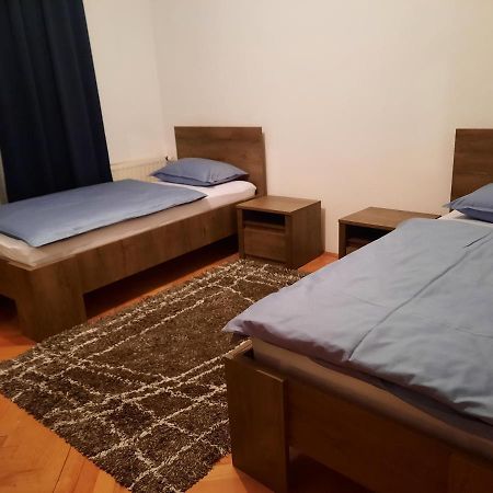Apartment Pero リヴノ エクステリア 写真