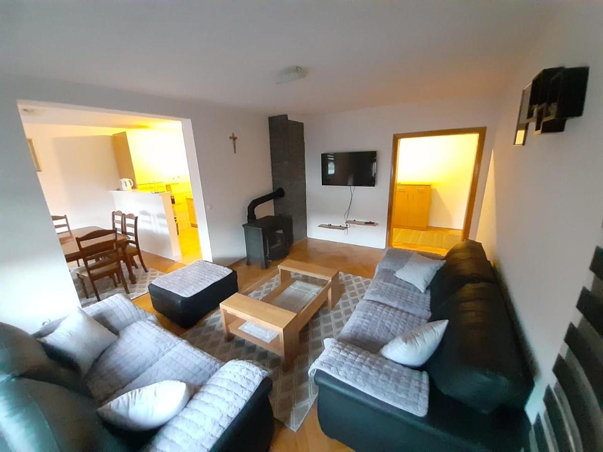 Apartment Pero リヴノ エクステリア 写真