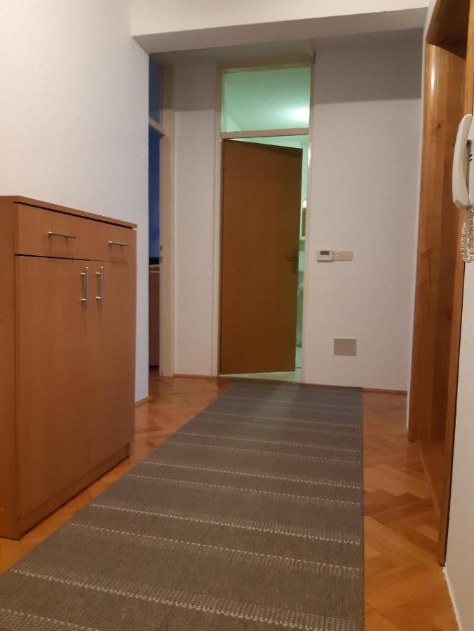 Apartment Pero リヴノ エクステリア 写真