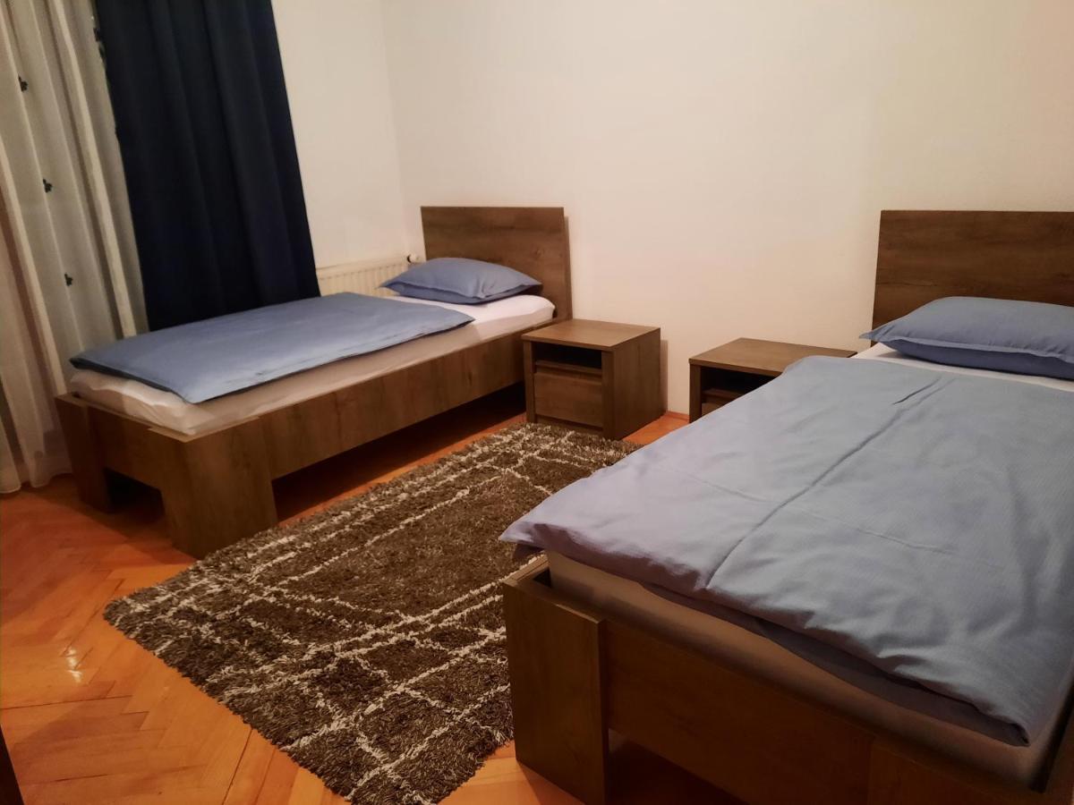 Apartment Pero リヴノ エクステリア 写真